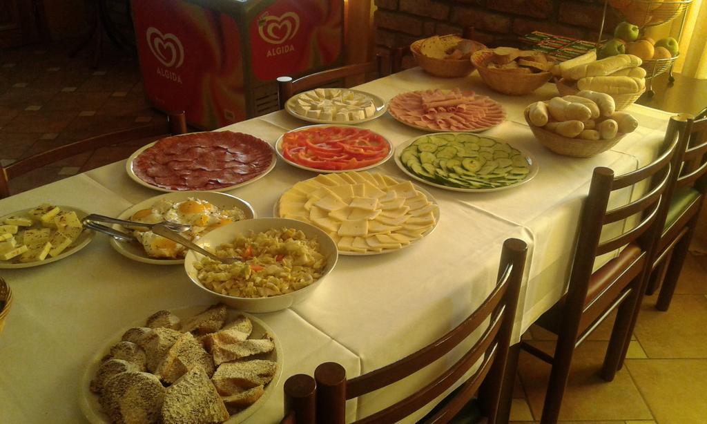 弗尔博韦茨酒店 Vrbovec 外观 照片