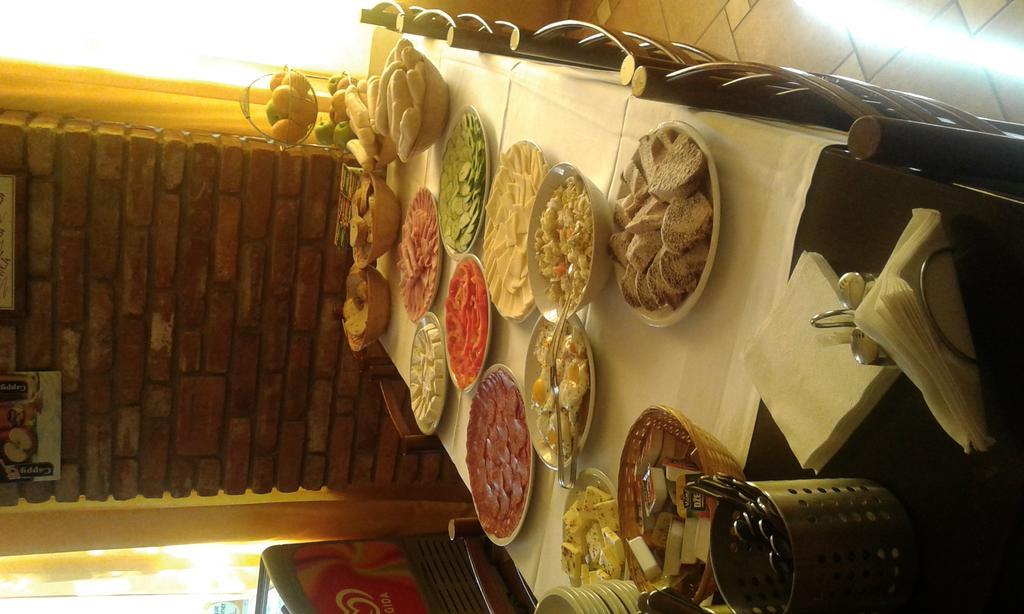 弗尔博韦茨酒店 Vrbovec 外观 照片