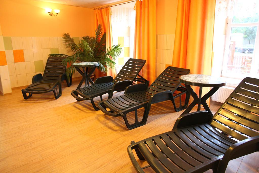 弗尔博韦茨酒店 Vrbovec 外观 照片