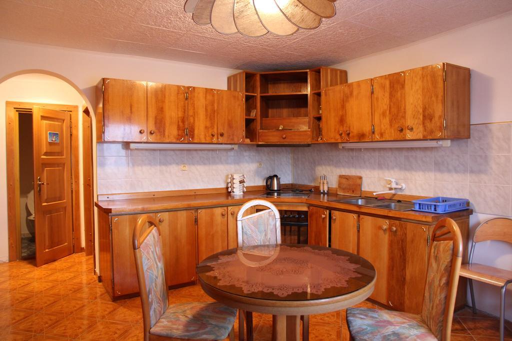 弗尔博韦茨酒店 Vrbovec 外观 照片