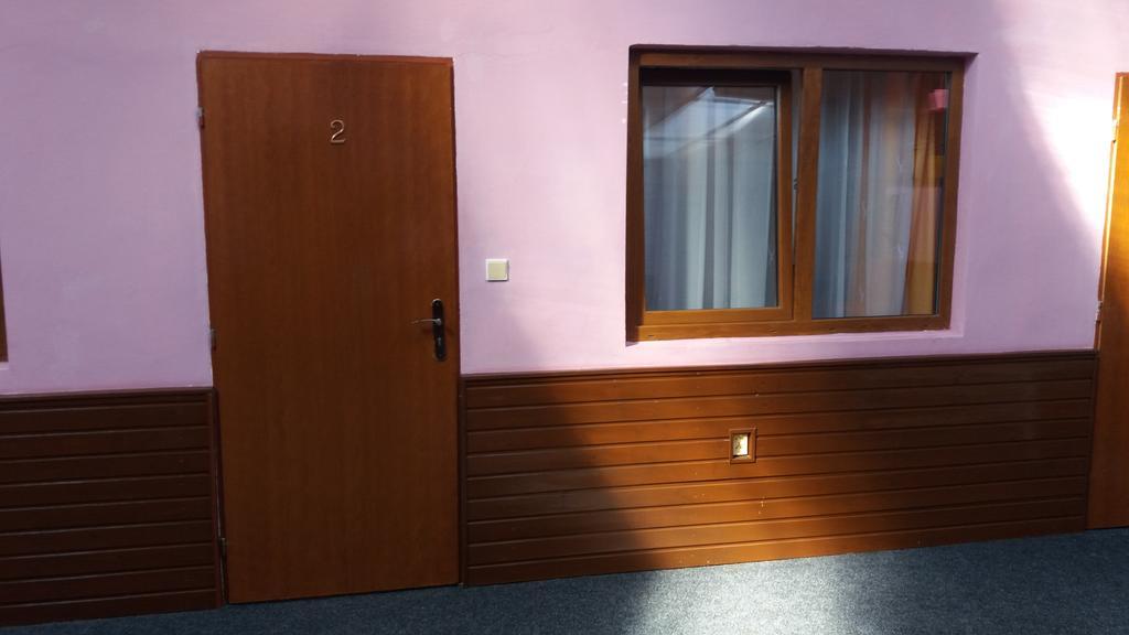 弗尔博韦茨酒店 Vrbovec 外观 照片