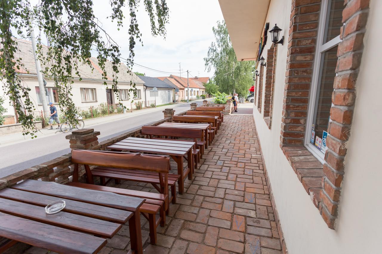 弗尔博韦茨酒店 Vrbovec 外观 照片